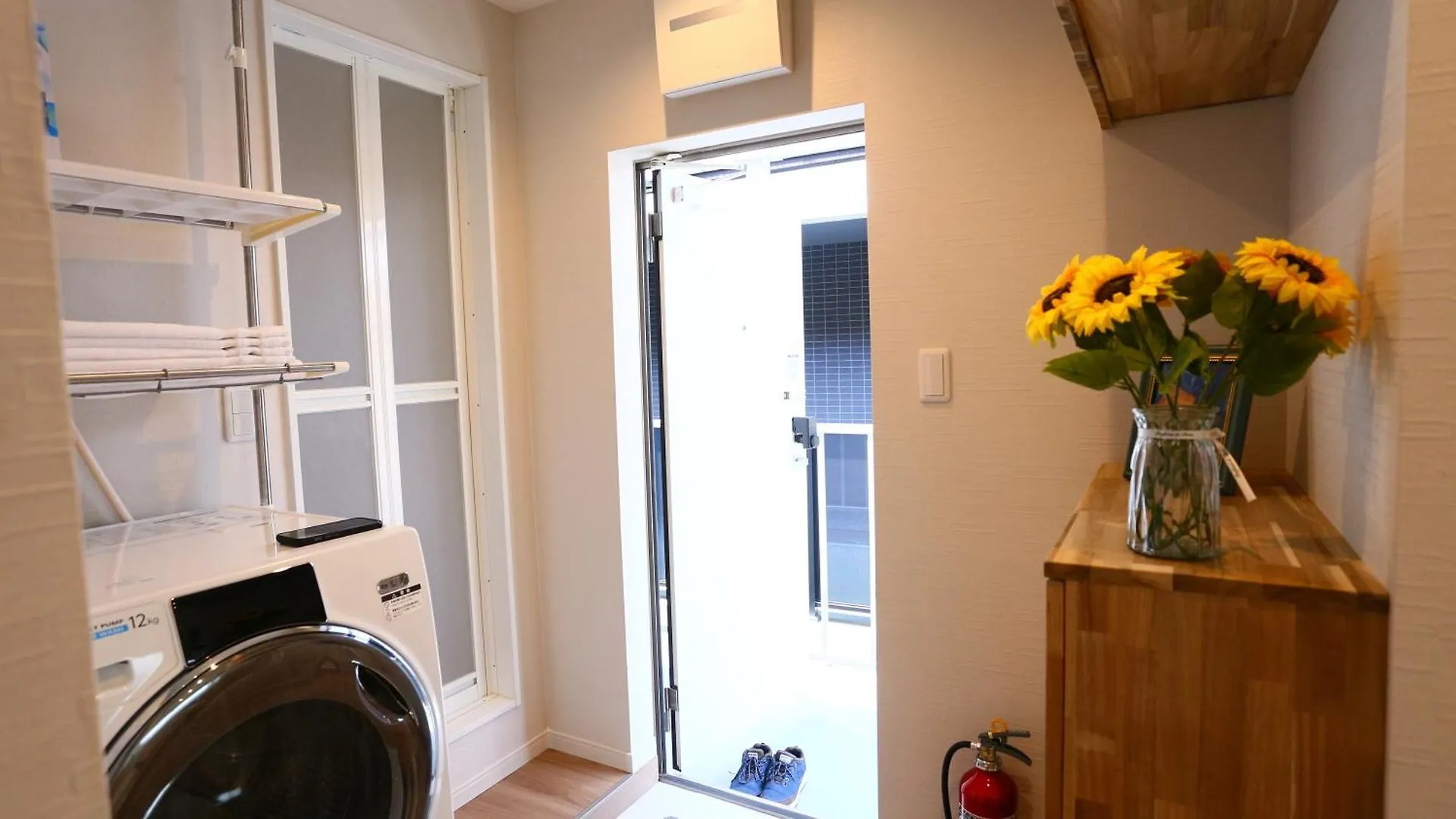 Mizuken Home With Living Room And Sofa Bed Tokyo Apartment